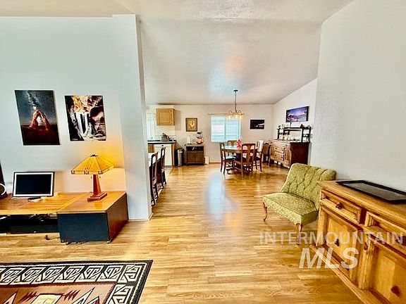 5th image of 2115 W 6th Ave