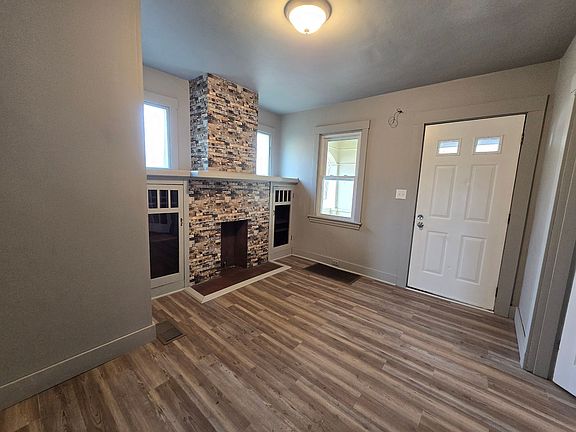 3rd image of 5725 Verona Rd #1