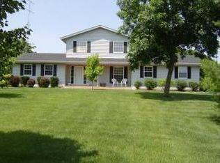 4600 Springbrook Rd, Pleasant Prairie, WI 53158