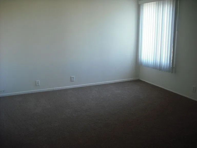 2530B El Dorado Ave — Photo 4