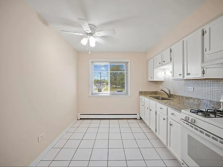 7834 W 95th St #1C — Photo 8