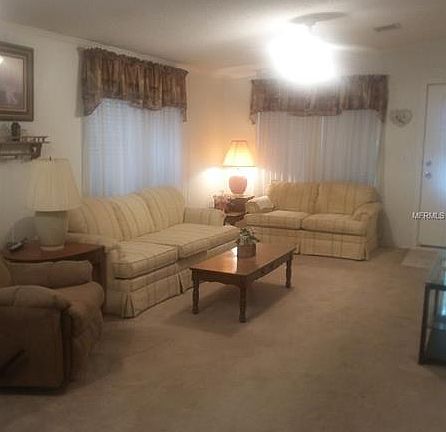 3rd image of 6811 Ravenwood St