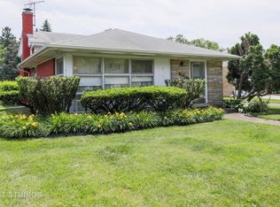 1608 W Johanna Ter, Arlington Heights, IL 60005