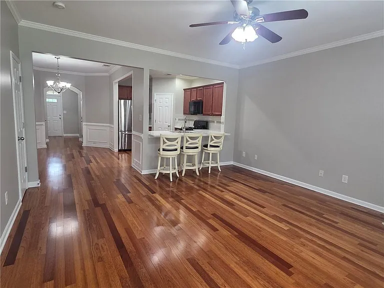 2720 Beynon Ln — Photo 9
