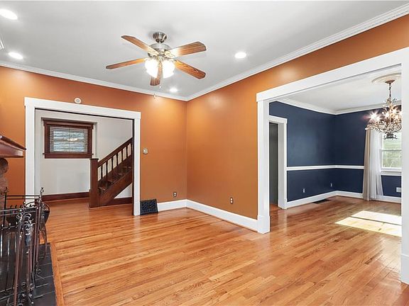 5th image of 3925 Manheim Rd