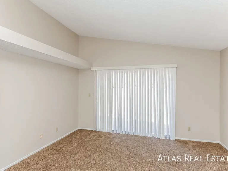 5218 Coral Vine Way — Photo 9