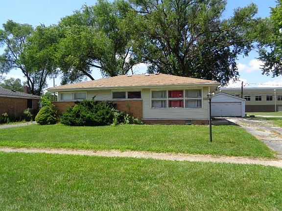 2nd image of 2762 Circle Dr