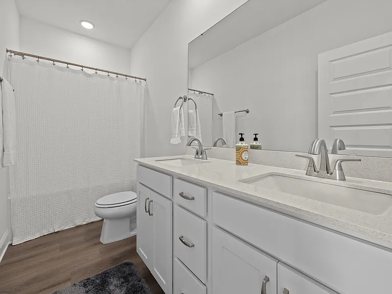 1233 S Blount St #201 — Photo 18
