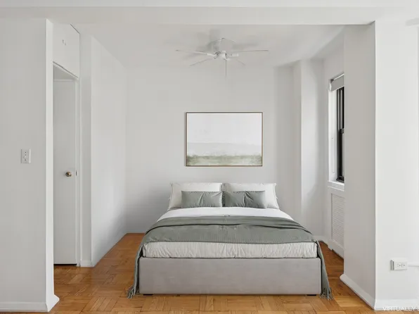 305 East 72nd Street 10G image 3 of 5