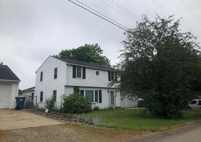 2nd image of 326 Amos Ave