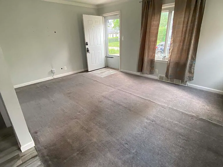 1800 Browning St — Photo 3