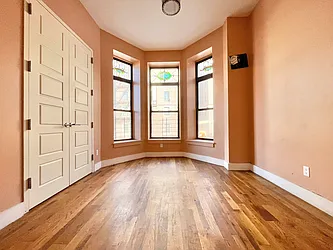 132 New York Avenue