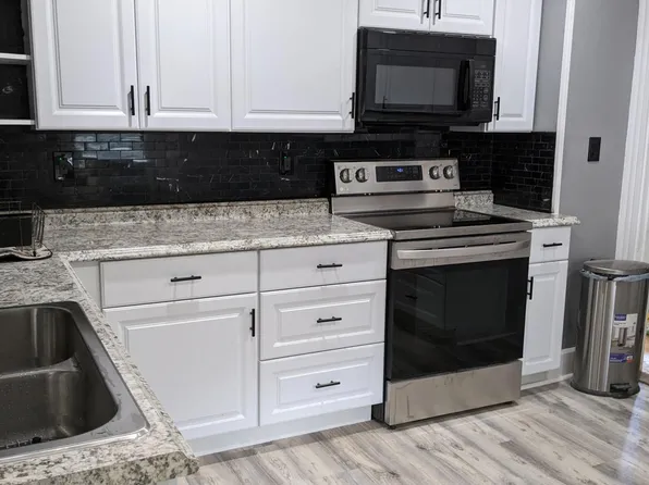31 Gertrude St #2, Manchester, NH 03104