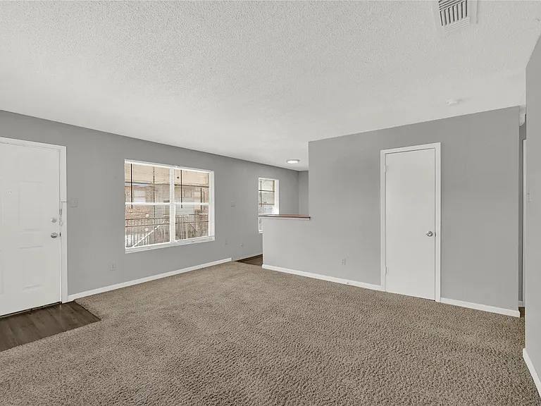1711 Wichita St #14 — Photo 5