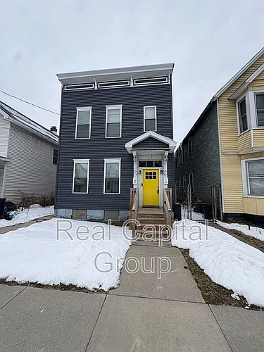 1527-1529 Foster Ave Photo 1