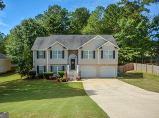 170 Sandstone Pl, Douglasville, GA 30134