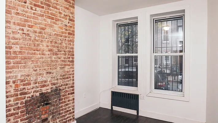 Rented by Nooklyn NYC LLC | media 8