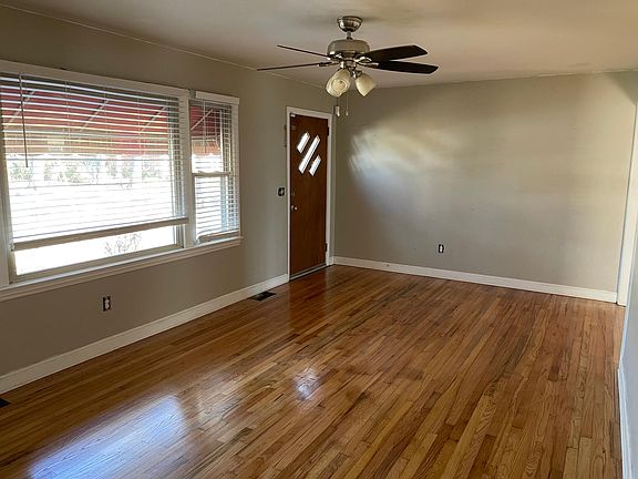 5th image of 311 Crestwood Dr