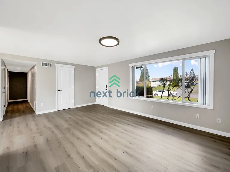 12735 SE 171st Pl — Photo 4