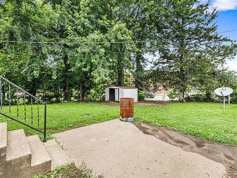 3117 Charles St — Photo 26