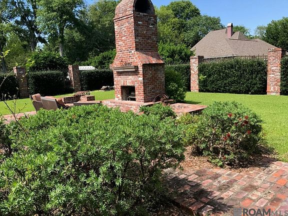 4th image of 1910 Lansdowne Dr