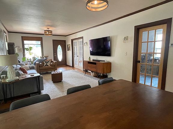 4th image of 1427 E 16th Ave