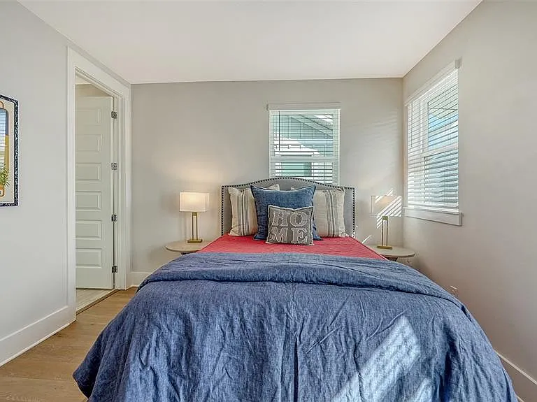 512 Laurel Park Dr — Photo 29