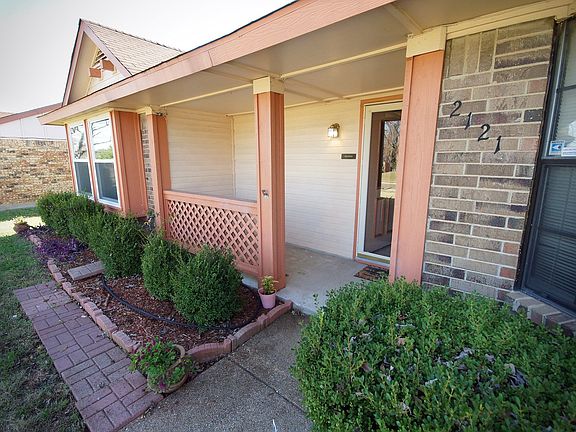 5th image of 2121 Pueblo Dr