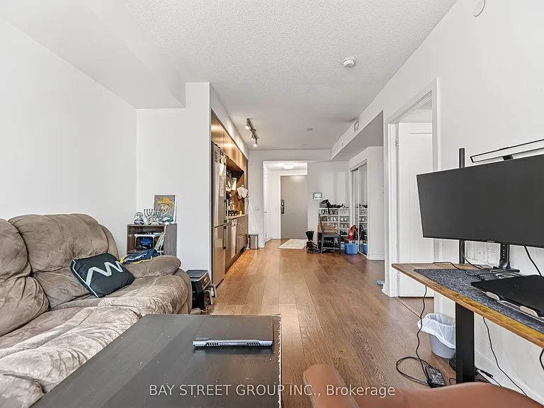 10 York St #1002 — Photo 18
