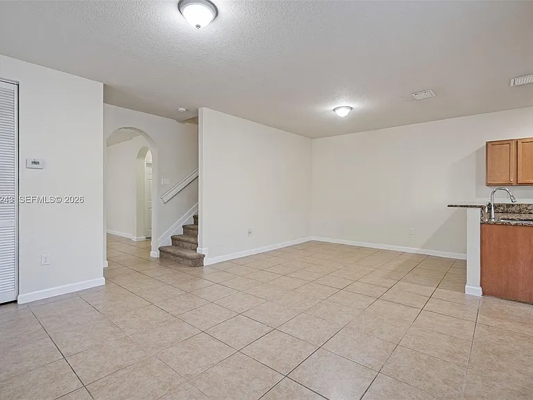 9243 SW 170th Ave — Photo 7