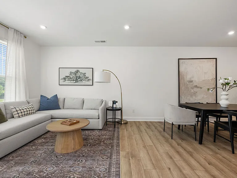 Abode at Greenway — Photo 29