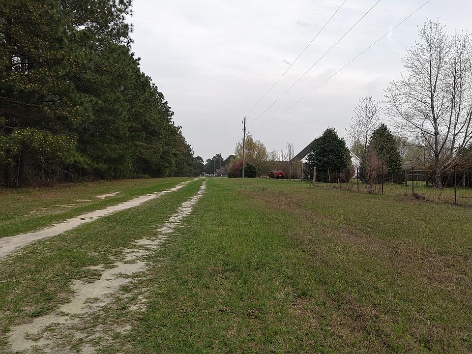 1st image of 3 Bunch Ford Rd #3
