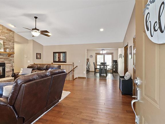 5th image of 929 Millikin Dr