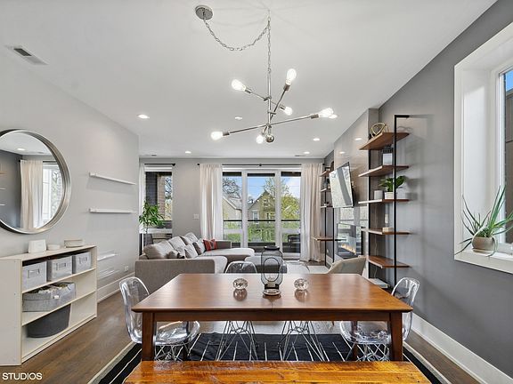 5th image of 1822 N Kedzie Ave #2
