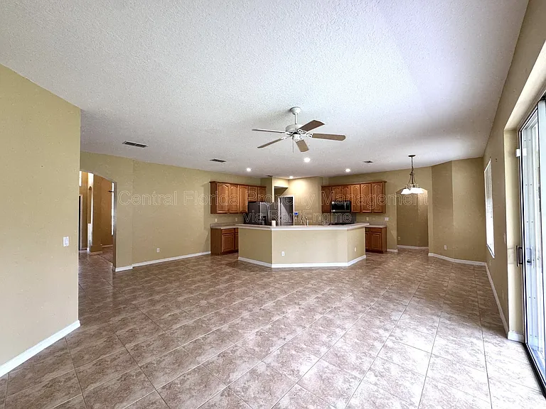 10118 Shortwood Ln — Photo 9