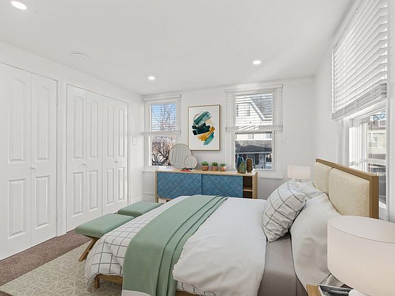 3rd image of 316 Parsons Ave