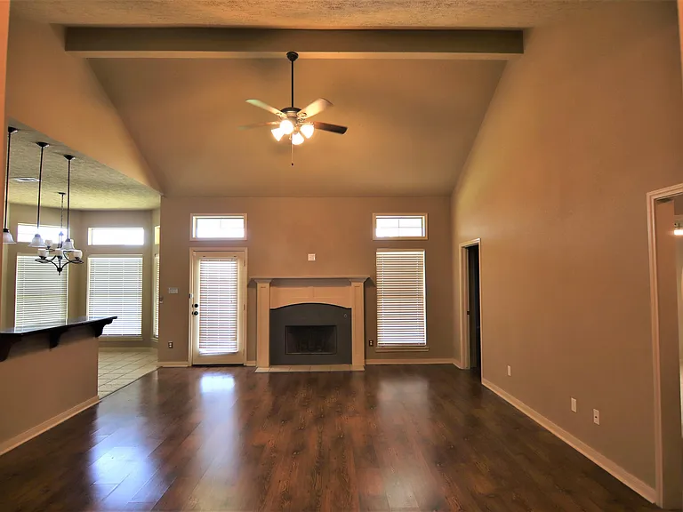 5745 Kathy Ln — Photo 3