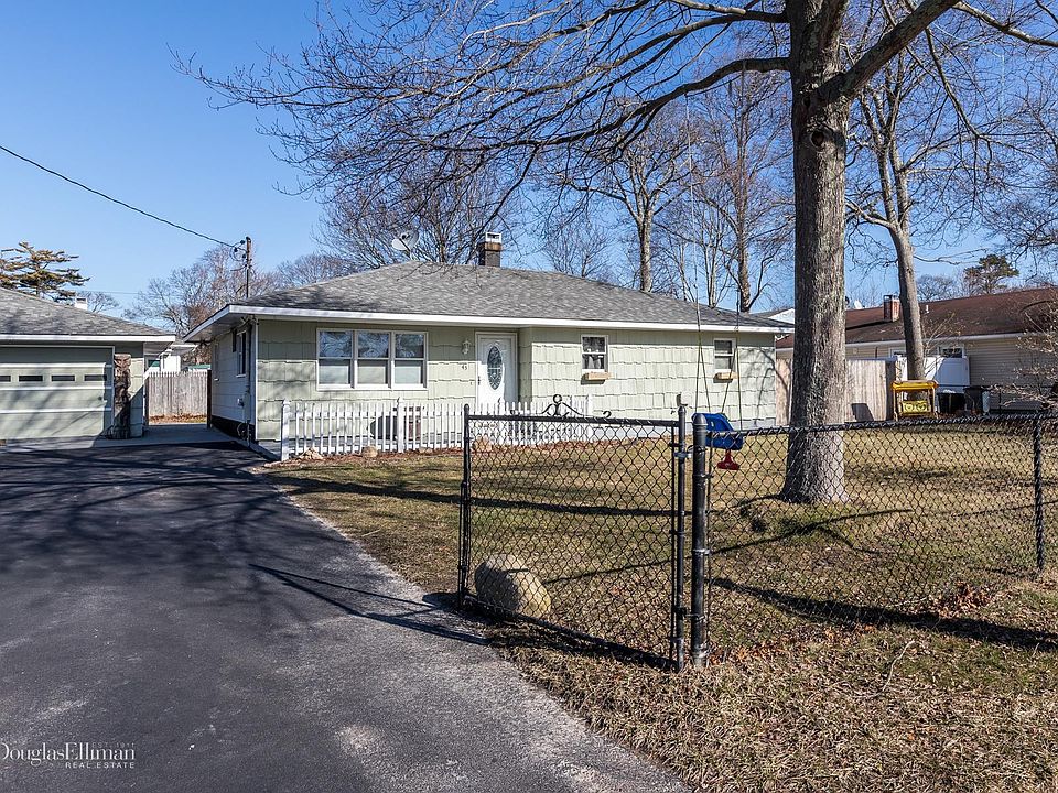 1st image of 43 Lafayette Dr