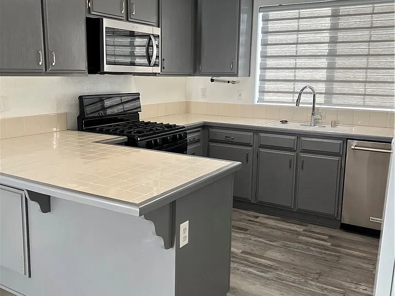 12357 Glenwood Ln — Photo 24