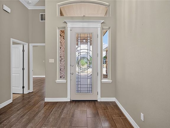 4th image of 10317 Beverly Hills Dr