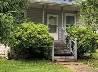 4419 Woodrum Ln, Cross Lanes, WV 25313