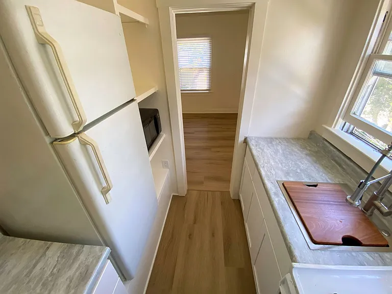 125 W Micheltorena St #B — Photo 5