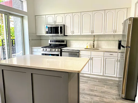 Rented by NextDoor Realty | media 28