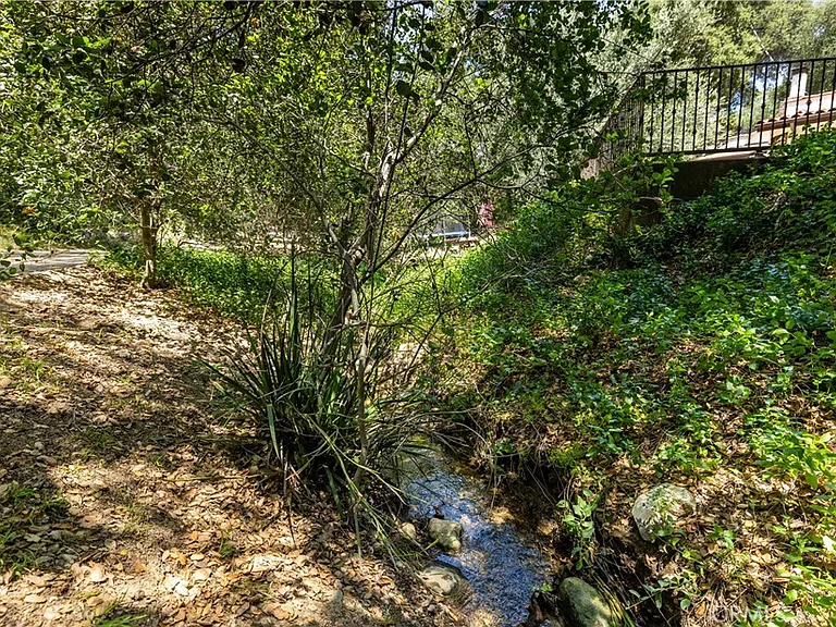 4566 Lower Live Oak Canyon Rd — Photo 55