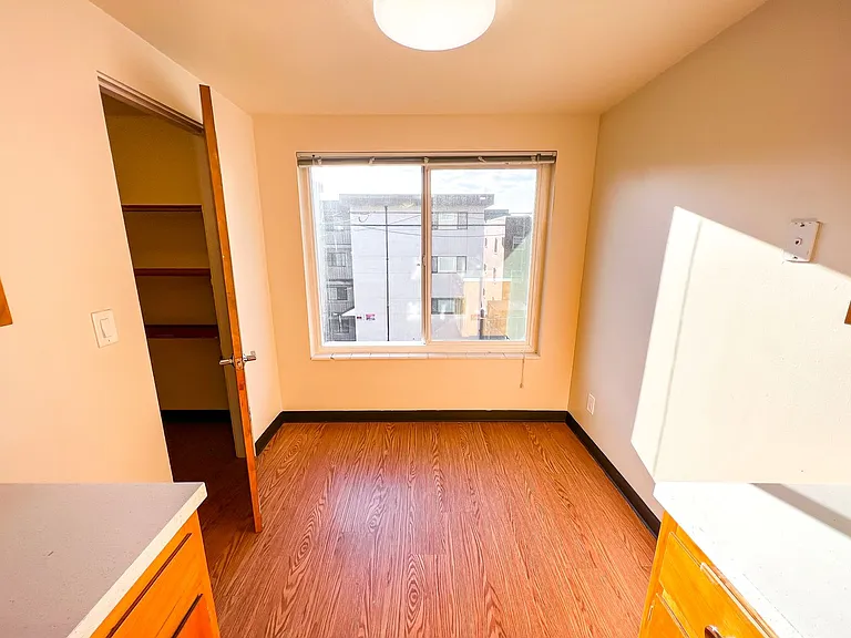 IRO Apartments — Photo 33