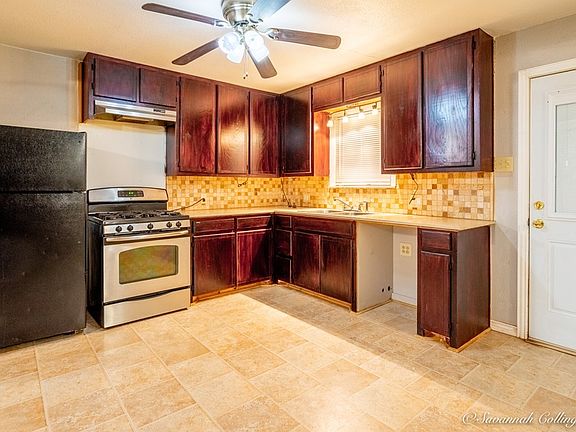 5th image of 3137 N Hancock Ave