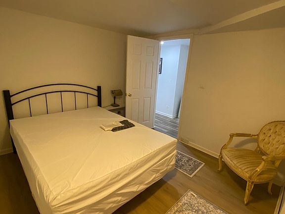 3rd image of 5412 N Western Ave #1
