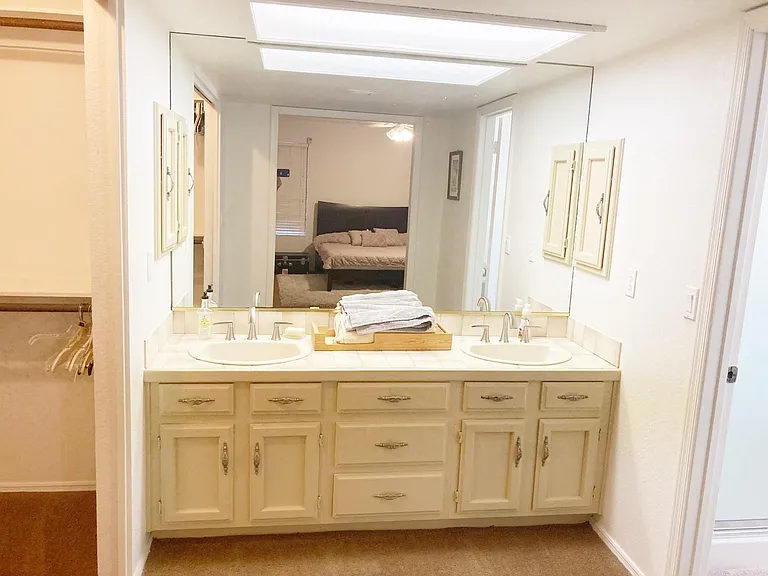2142 E Woodman Dr — Photo 11