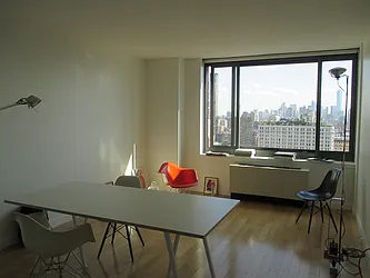 Rented by Nest Seekers International