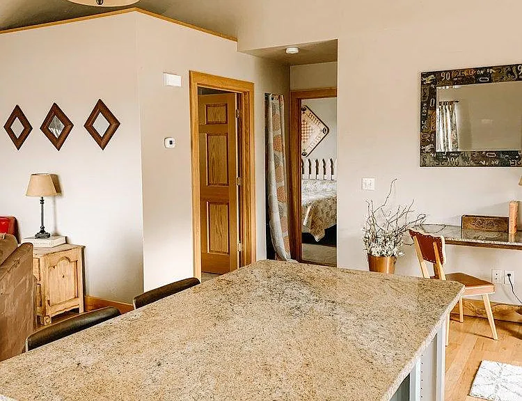 1185 Sugarview Dr — Photo 2